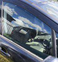 Стекло двери передний правый Peugeot 308 1 поколение (T7), 2007 - 2015