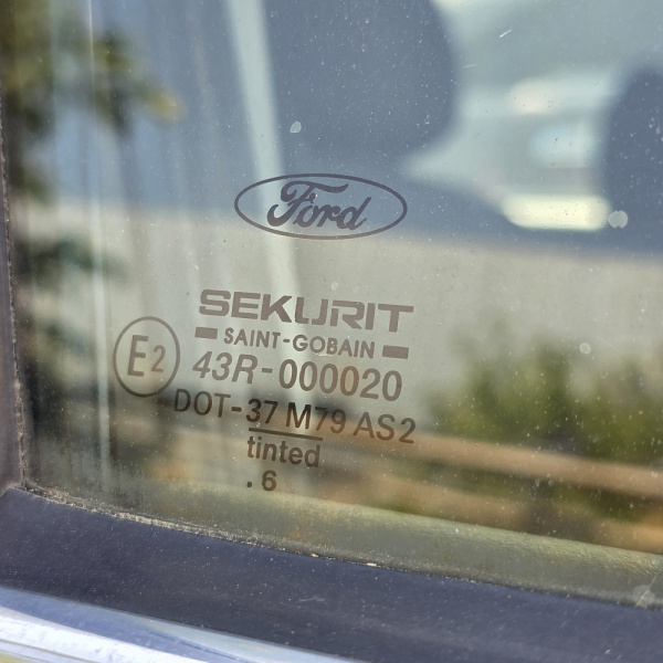 Заднее стекло Ford Mondeo 3 поколение (Mk 3), 2000 - 2007