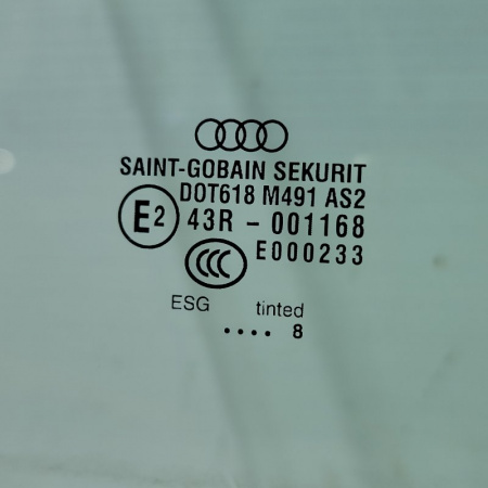 Стекло двери передний правый Audi A8 2 поколение (D3), 2002 - 2010