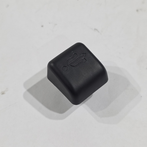 USB разъем Peugeot 408 1 поколение, 2012 - 2022