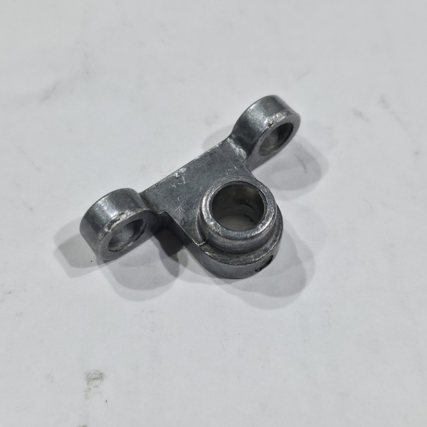 Кронштейн КПП Opel Astra 3 поколение (H), 2004 - 2011