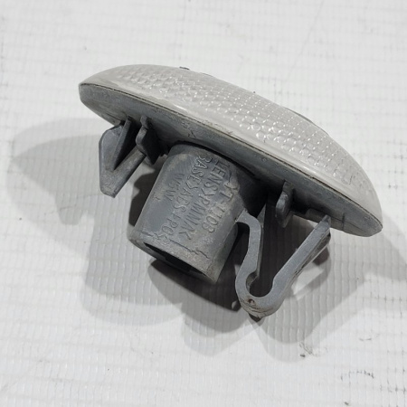 Поворотник в крыле  Peugeot 206 1 поколение, 1998 - 2012