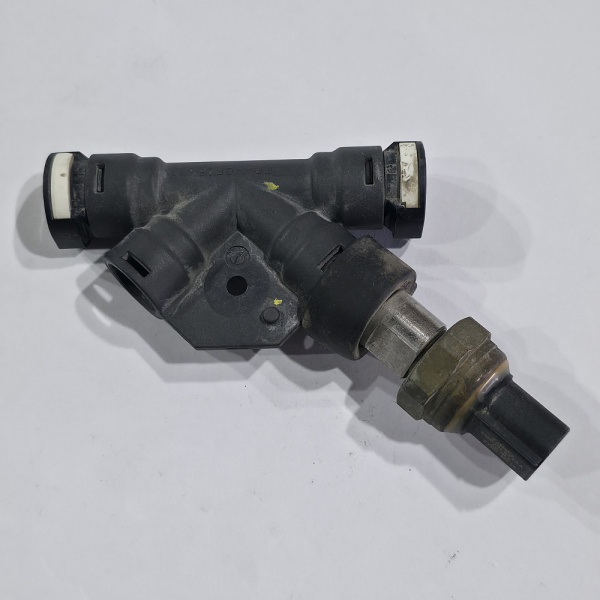 Датчик давления топлива Land Rover Range Rover 3 поколение (L322), 2002 - 2012