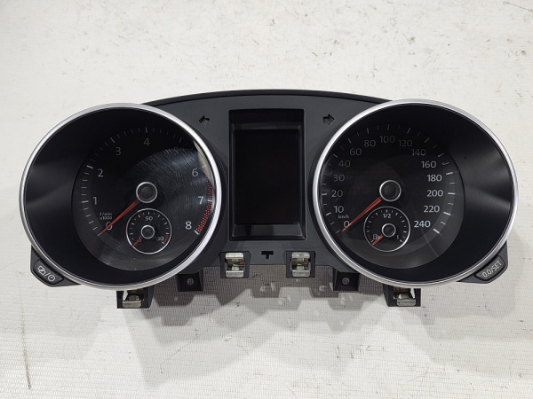 Панель приборов Volkswagen Golf 6 поколение (Mk6), 2008 - 2013