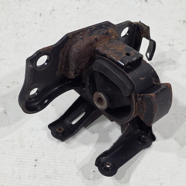 Подушка КПП Toyota Corolla 10 поколение (E140, E150), 2006 - 2013