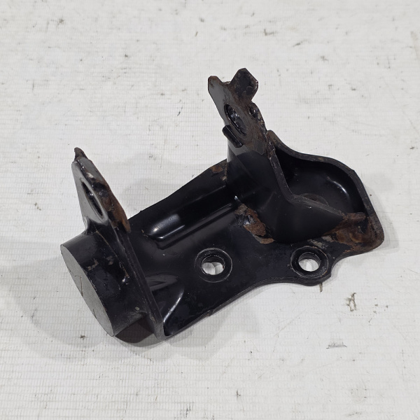 Кронштейн КПП Toyota Corolla 10 поколение (E140, E150), 2006 - 2013