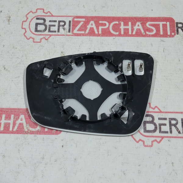Зеркальный элемент Skoda Rapid 1 поколение (NH3), 2012 - 2020