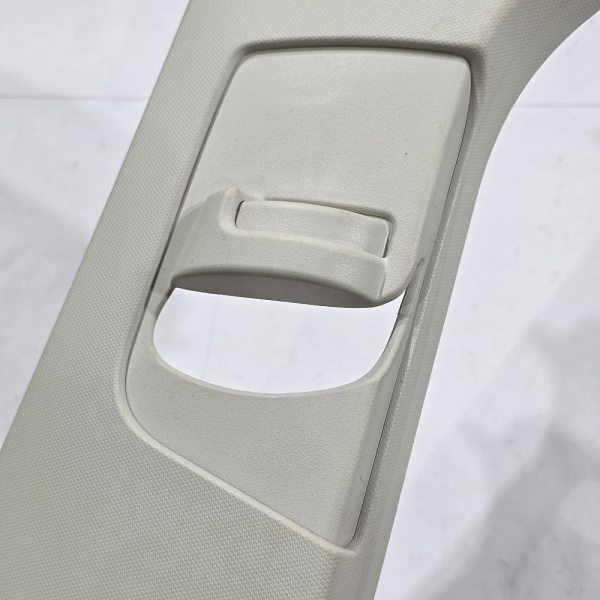 Обшивка центральной стойки Ford Focus 3 поколение (Mk 3), 2010 - 2019