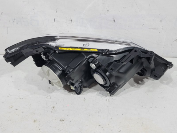 Фара левый Toyota Camry 8 поколение (XV50, XV55), 2011 - 2018