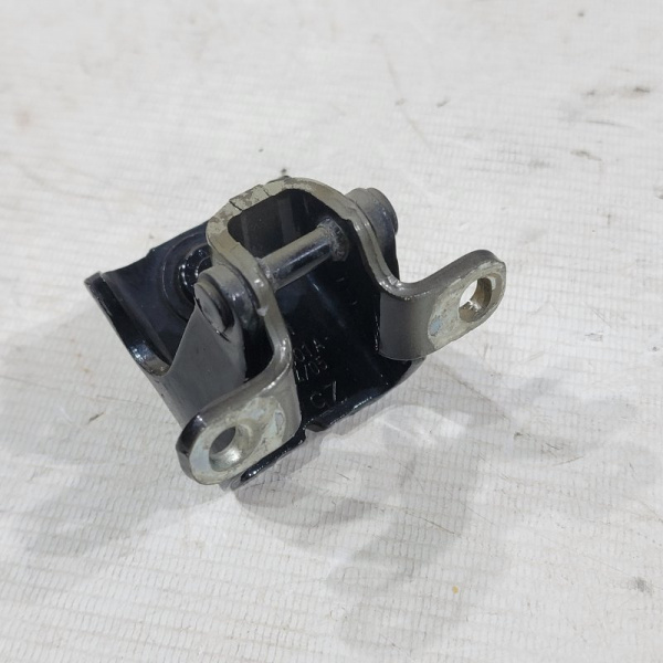 Петля крышки багажника Volkswagen Golf 6 поколение (Mk6), 2008 - 2013