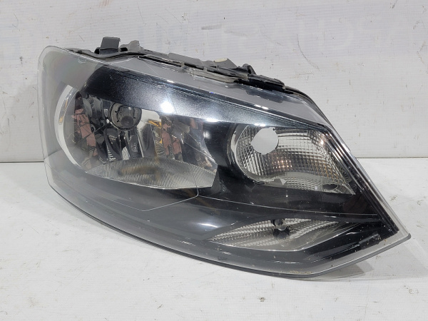 Фара правый Volkswagen Polo 5 поколение (Mk5), 2009 - 2020