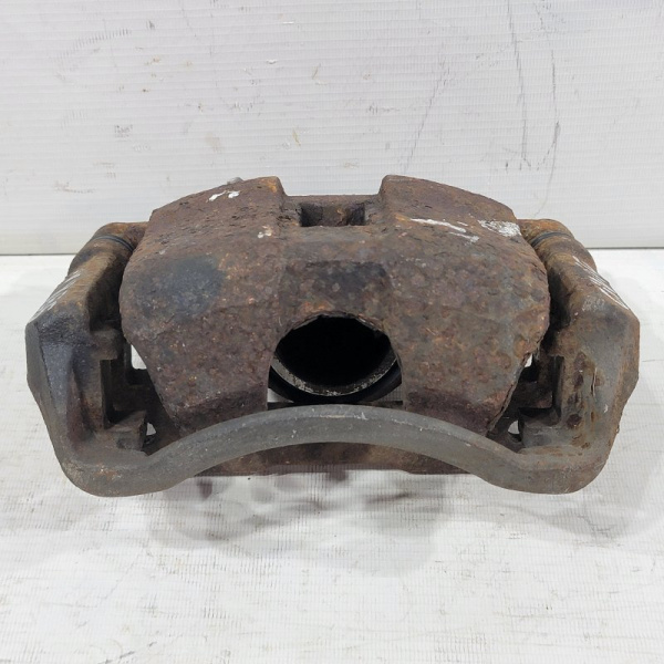 Суппорт тормозной передний правый Honda Civic 8 поколение (FD, FK, FN), 2005 - 2012
