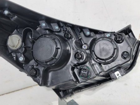 Фара левый Hyundai ix35 1 поколение (LM), 2009 - 2015