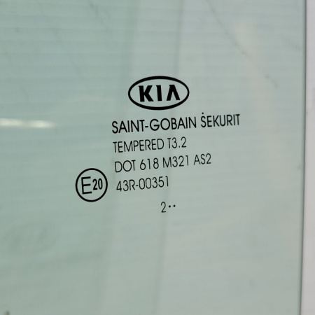 Стекло двери задний левый Kia Sportage 3 поколение (SL), 2010 - 2016