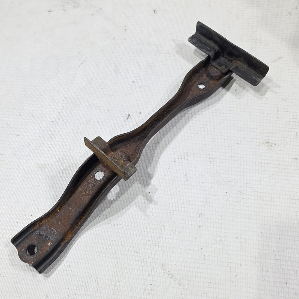 Кронштейн Toyota Land Cruiser 11 поколение (J200), 2007 - 2021