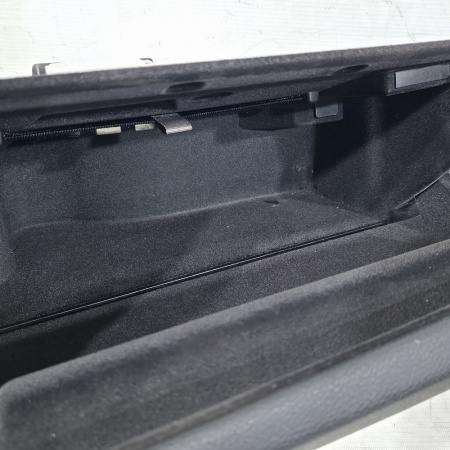 Бардачок BMW 3-series 6 поколение (F), 2011 - 2020
